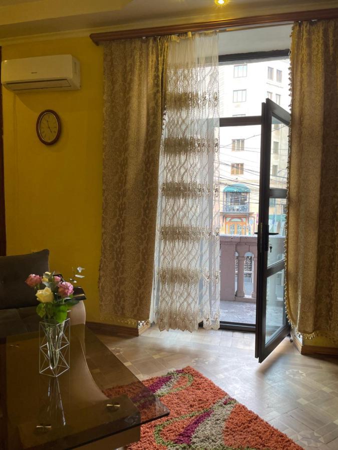 Cozy Apartment On Republic Square Γιερεβάν Εξωτερικό φωτογραφία