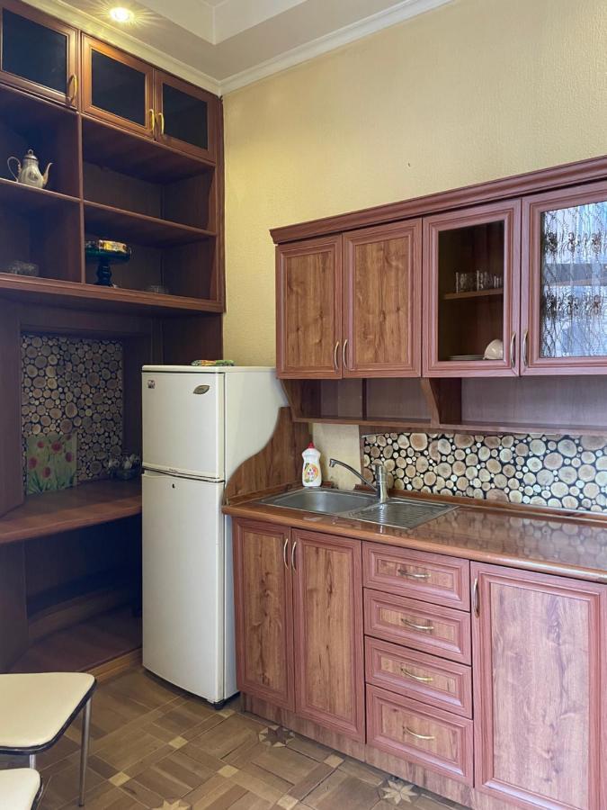 Cozy Apartment On Republic Square Γιερεβάν Εξωτερικό φωτογραφία